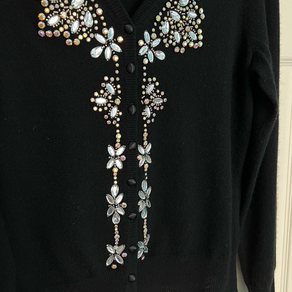 Bloomingdale’s 100% Cashmere Vintage Jeweled Black Cardigan Sweater-Petite M - Picture 7 of 9